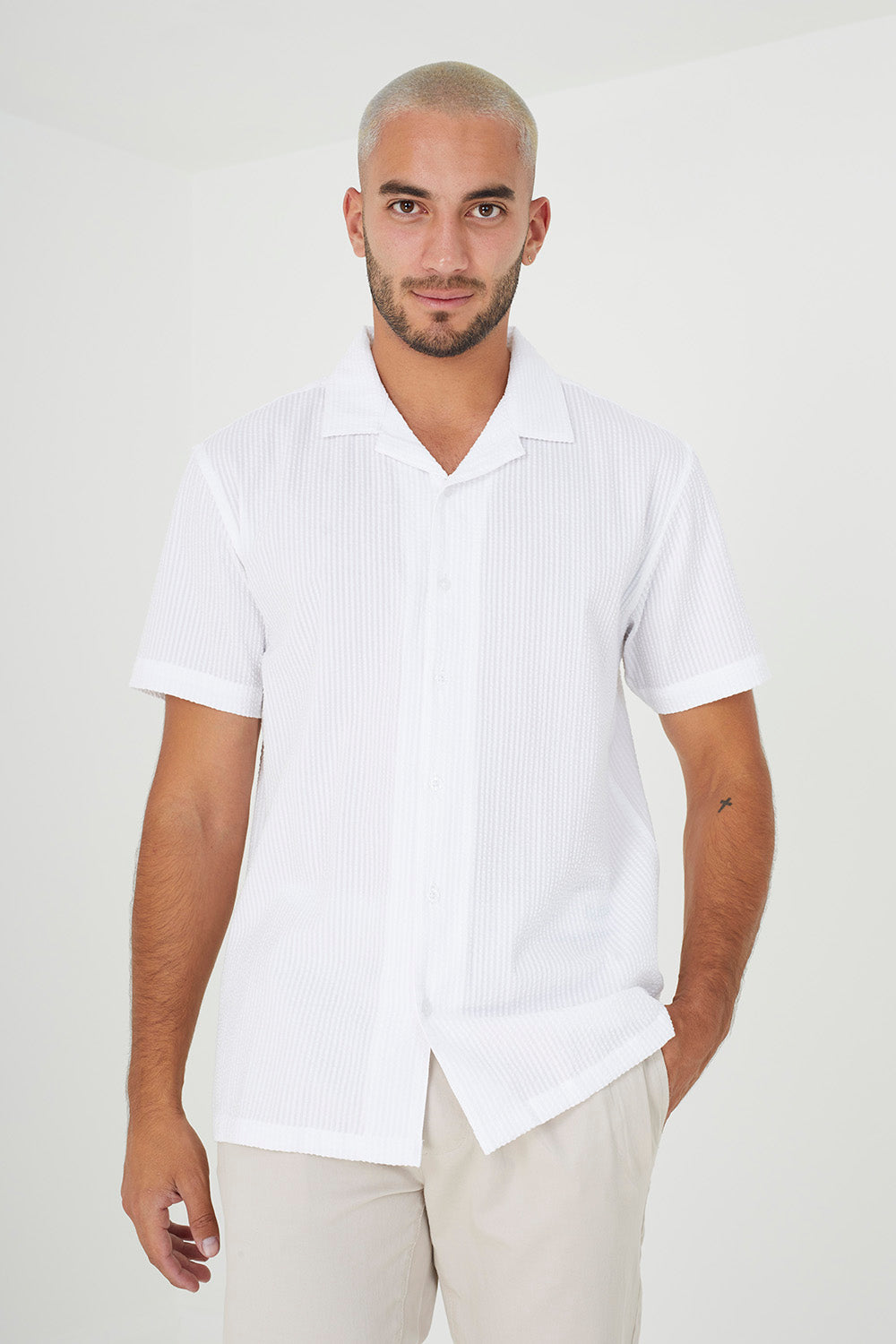 Men's Short Sleeve Striped Cotton Shirt with Camp Collar