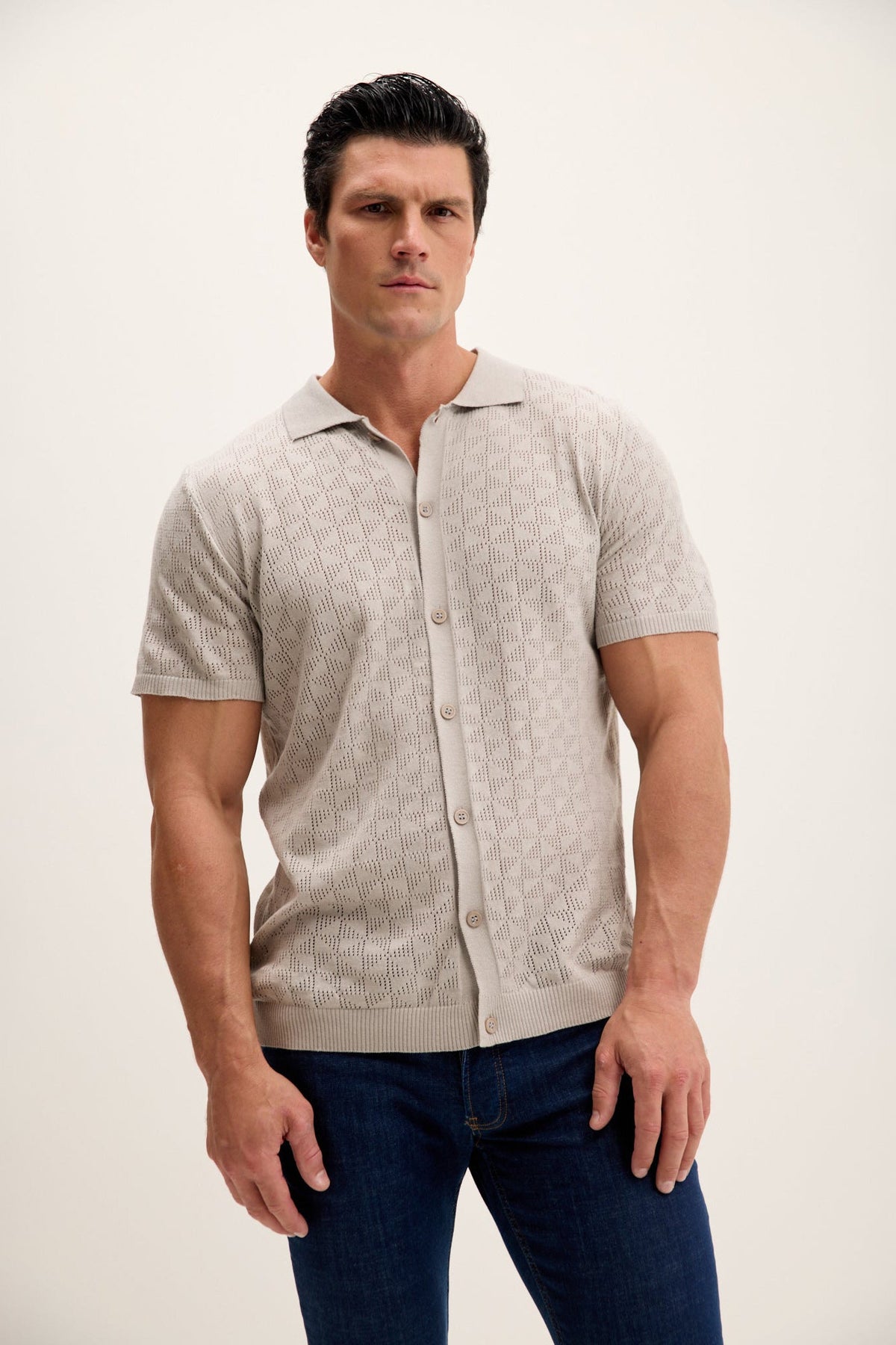 Men's Geometric Crochet Knit Polo Sweater – Gray