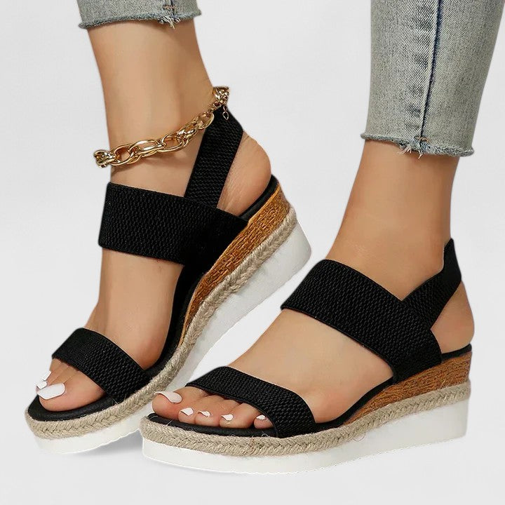 Lowri | Women's Comfortable Sandals | Orthopaedic Cushioned Arch