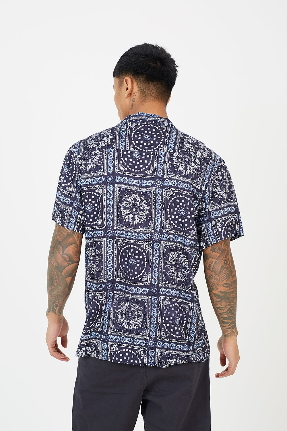Men's Soft Drape Revere Collar Shirt – detail