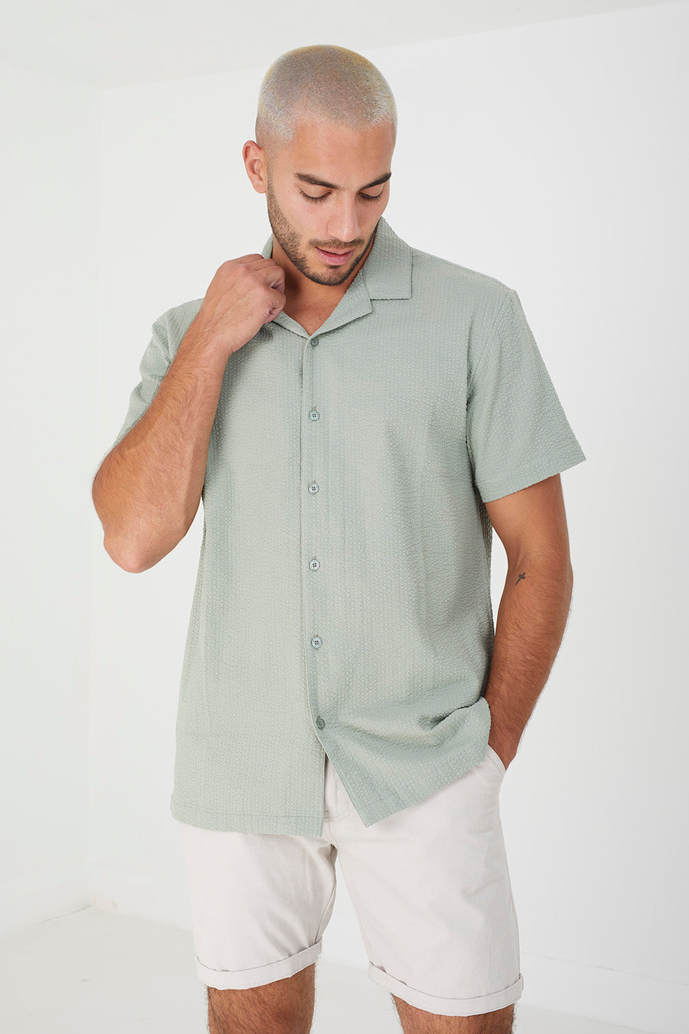 Men's Cotton Short Sleeve Striped Revere Collar Shirt – Green