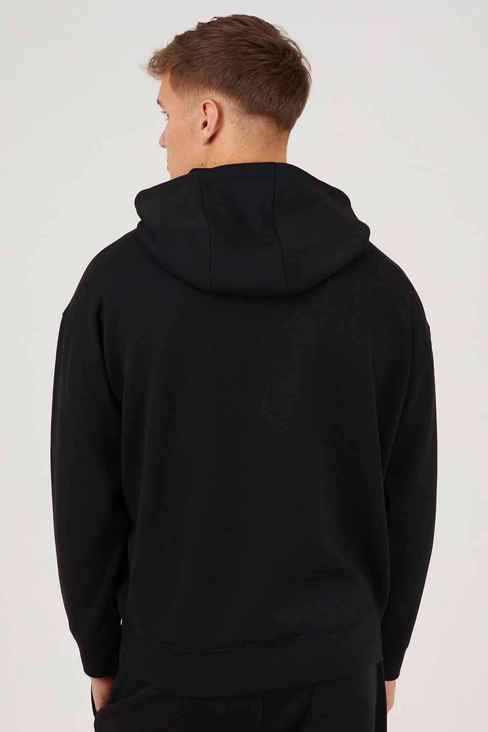 Men's Relaxed-Fit Hoodie – detail