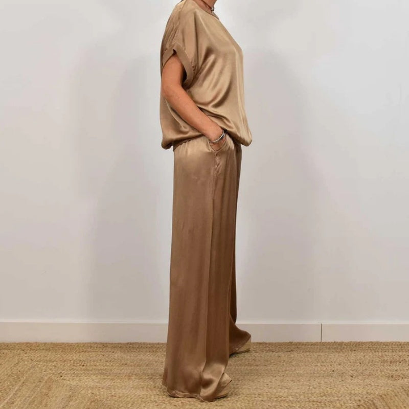 Valerie | Women's Two-Piece Set | Loose Silhouette Top and Trousers