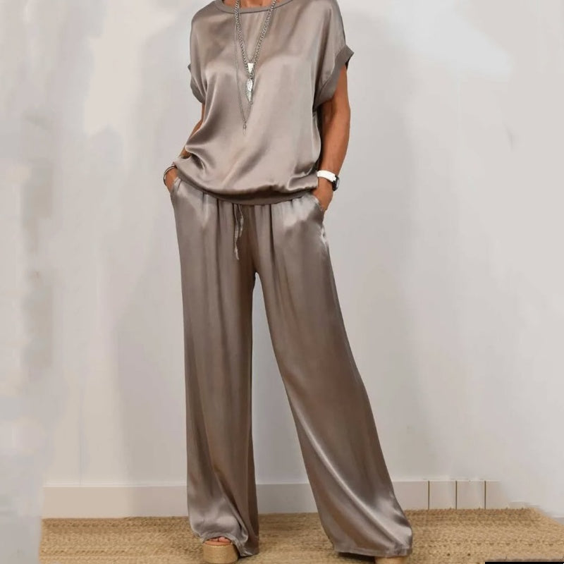 Women's Two-Piece Set | Loose Silhouette Top and Trousers